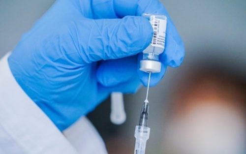 Οι ενισχυτικές δόσεις των εμβολίων Pfizer/BioNTech μειώνουν κατά 90% τον κίνδυνο θανάτου από τη μετάλλαξη Δέλτα