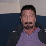 «Αν κρεμαστώ, α λα Επστάιν, δεν θα είναι δικό μου φταίξιμο», είχε τουιτάρει ο ΜακΆφι