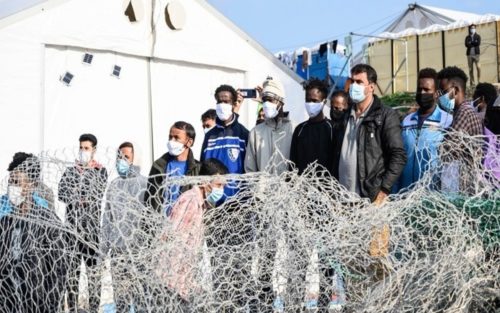 Η Δανία ακολουθεί τακτικές Trump: Θέλει να στέλνει τους αιτούντες άσυλο εκτός Ευρώπης
