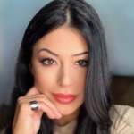 Α. Λατινοπούλου: «Γιατί να βλέπω εγώ το αξύριστο πόδι σου;»-Παραλήρημα μισογυνισμού από την πολιτευτή της ΝΔ [ΒΙΝΤΕΟ-ΕΙΚΟΝΕΣ]