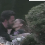 Τζένιφερ Λόπεζ-Μπεν Άφλεκ: Φιλιά και αγκαλιές δημοσίως [BINTEO]