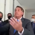 «Βούλωσε το στόμα σου! Είσαι ελεεινός!»: Επίθεση Μπολσονάρου σε δημοσιογράφο που του υπενθύμισε να φορά μάσκα [ΒΙΝΤΕΟ]