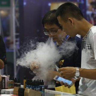 Ο ΠΟΥ ζητά αυστηρή ρύθμιση για το ηλεκτρονικό τσιγάρο