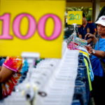 Η ενοικίαση ρούχων είναι πιο επιζήμια για τον πλανήτη από την απόρριψή τους