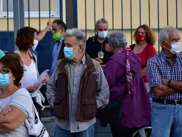 Πρόστιμο 12 συντάξεων για όσους συνταξιούχους εργάζονται χωρίς να το δηλώνουν