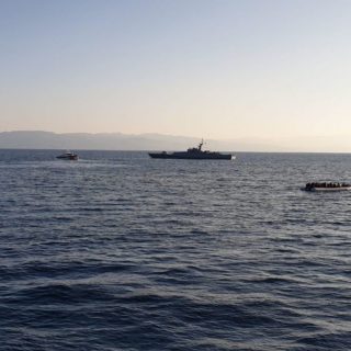 Κύπρος: Τουρκική ακταίωρος άνοιξε πυρ κατά σκάφους του Λιμενικού