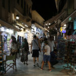 Υποχρεωτικά δυο τεστ την εβδομάδα για τους ανεμβολίαστους εργαζόμενους στον τουρισμό