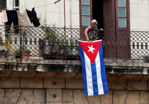 Εξήντα χρόνια μετά την επιβολή του, το εμπάργκο των ΗΠΑ εις βάρος της Κούβας παραμένει σε ισχύ