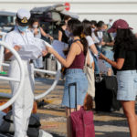 Καπράβελος: Μόνο εμβολιασμένοι στα νησιά