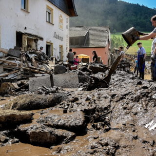 Γερμανία: Τους 165 έφτασαν οι νεκροί από τις πλημμύρες