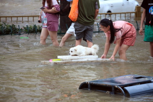 Κίνα: Συνεχίζονται οι καταστροφικές πλημμύρες στο κεντρικό τμήμα της χώρας