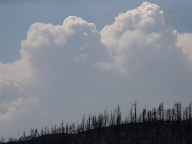 Ανεξέλεγκτη πυρκαγιά στην Καλιφόρνια επηρεάζει τις μετεωρολογικές συνθήκες