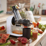 Γνωρίστε τον Philips Slow Juicer HR1888, τον νέο αποχυμωτή αργής σύνθλιψης