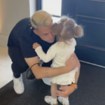 Euro 2020: Η αγκαλιά του Τζάκα με την κόρη του έγινε το πιο γλυκό viral της διοργάνωσης [ΒΙΝΤΕΟ]