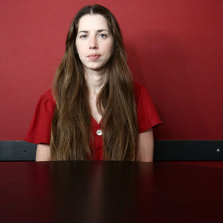 Δανάη Σιώζιου: «Οι γυναίκες έχουν δικαίωμα στο συναίσθημα, να αγαπήσουν και να το εκφράσουν»