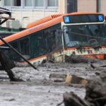 Ιαπωνία: Διασώστες αναζητούν επιζώντες μέσα στις λάσπες