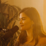 H Μαρία Κουτσουρλή ερμηνεύει «Ζωντανά απ’ το σαλόνι»