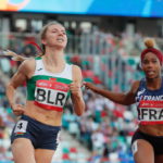 Aναχώρησε για τη Βιέννη η Τσιμανούσκαγια