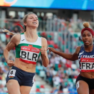 Aναχώρησε για τη Βιέννη η Τσιμανούσκαγια