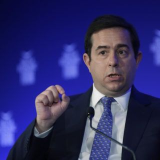 Αντιδράσεις για την απάντηση Μηταράκη σε Ολλανδή ευρωβουλευτή που ζήτησε εκκένωση της Αμυγδαλέζας