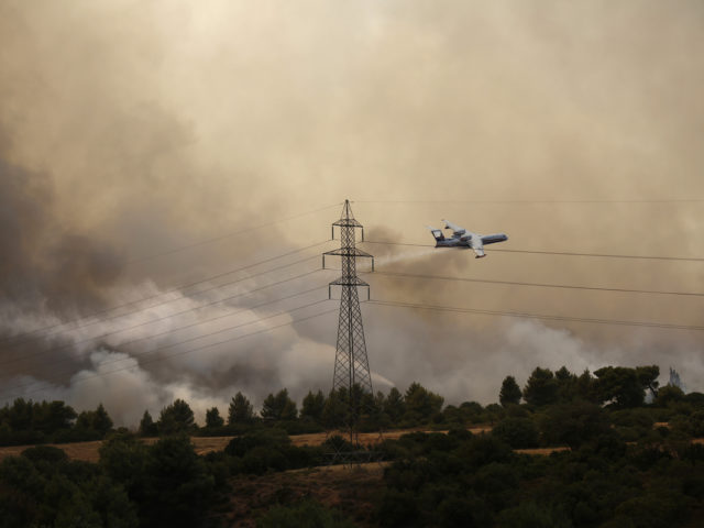 Εφιαλτική η κατάσταση σε βόρεια Εύβοια και Ολυμπία – Εκκενώνονται οικισμοί