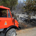 Εκκενώνονται τα χωριά Ροβιές και Παλαιοχώρι στην Εύβοια