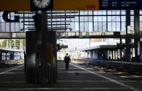 Γερμανία: «Έκκληση» της Deutsche Bahn στους μηχανοδηγούς τρένων καθώς η απεργία τους εισέρχεται στην τρίτη της ημέρα