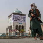 Αφγανιστάν: Ο τρόμος για τις γυναίκες επέστρεψε – Οι κανόνες που έπρεπε να τηρούν την τελευταία φορά που βρέθηκαν στην εξουσία οι Ταλιμπάν