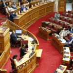 Ο πρωθυπουργός απαντά σε επίκαιρη ερώτηση του Αλέξη Τσίπρα για την πανδημία