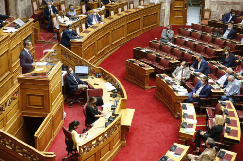 Κατατέθηκε στη Βουλή ο προϋπολογισμός του 2022