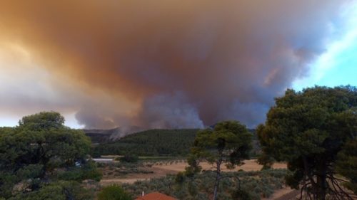 Τρία μέτωπα φωτιάς στη Β. Εύβοια απειλούν να φτάσουν στο Αιγαίο – Νέα πυρκαγιά στη Μεσσηνία