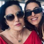 Νοσηλεύτρια από τη Σύρο πέρασε στην ίδια σχολή με την κόρη της: «Τελείωσα εγώ και ξεκινάς εσύ»