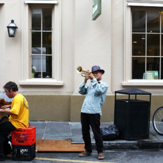 Ταξίδι στη Νέα Ορλεάνη: Σαν ξαφνικός έρωτας και τροπική καταιγίδα