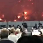 Εύβοια: Συγκλονίζουν οι εικόνες από το φέρι μποτ της διαφυγής των κατοίκων [BINTEO]