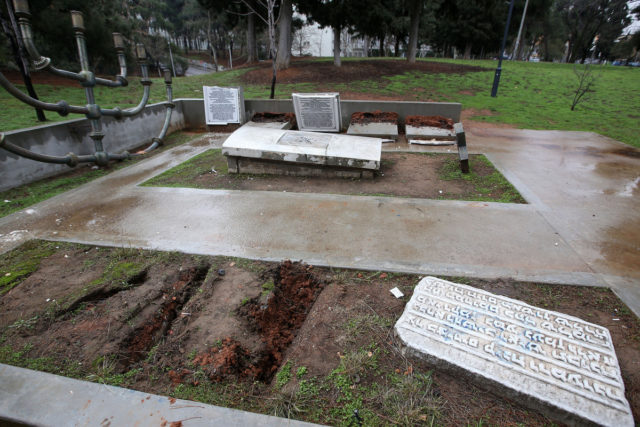 Ιωάννινα: Βανδαλισμός στο Εβραϊκό Νεκροταφείο