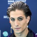 O Damiano David των Maneskin φωτογραφίζεται γυμνός και «ρίχνει» το Instagram