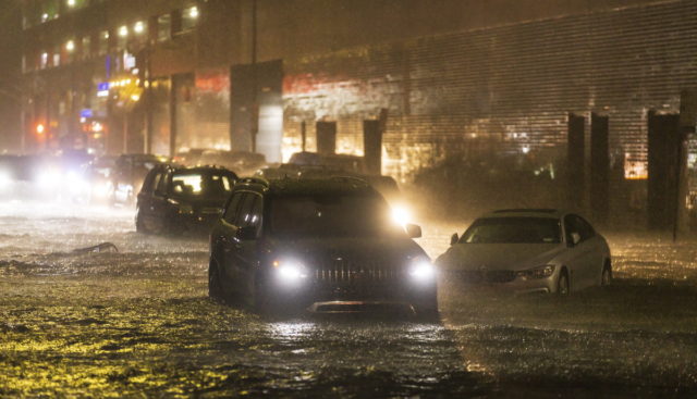 ΗΠΑ: Τουλάχιστον έξι νεκροί σε Νέα Υόρκη και Νιού Τζέρσεϊ από τις εκτεταμένες πλημμύρες που προκάλεσε ο κυκλώνας Άιντα