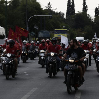 Ανοιχτή επιστολή στον Κυριάκο Μητσοτάκη για την efood, έστειλαν τα εργατικά κέντρα της χώρας