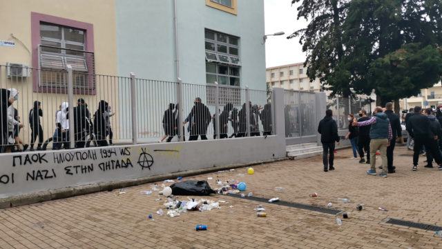 Σταυρούπολη: «Φασίστες με τσεκούρια επιτέθηκαν σε μαθητές» καταγγέλλει μαθήτρια [ΒΙΝΤΕΟ]
