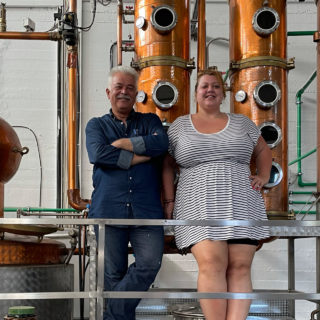 Τι συμβαίνει μέσα σε ένα αποστακτήριο τσικουδιάς στην Κρήτη;