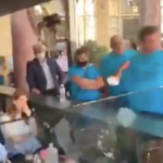 «30 χρόνια Νέα Δημοκρατία ψηφίζω, μας καταστρέψατε»: Απολυμένος κατά Χατζηδάκη [ΒΙΝΤΕΟ]