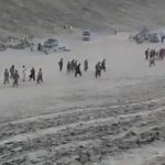 Χιλιάδες Αφγανοί πρόσφυγες διασχίζουν την έρημο με προορισμό τη Δύση [ΒΙΝΤΕΟ]