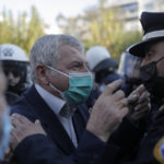 Ένταση στην πορεία των υγειονομικών με τους άνδρες των ΜΑΤ