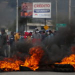 Αστυνομική βία και οδοφράγματα στις αντικυβερνητικές διαδηλώσεις των αυτόχθονων στον Ισημερινό