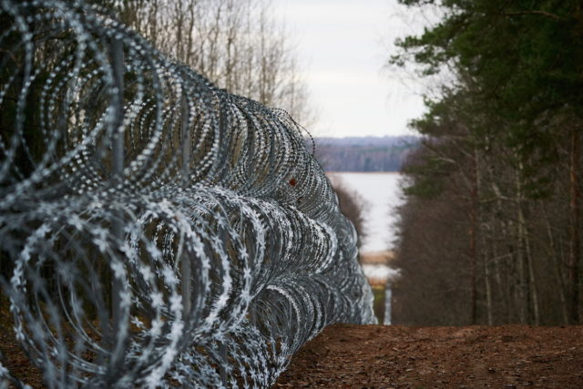 Σύνορα Πολωνίας – Λευκορωσίας: Σύλληψη περίπου 100 προσφύγων και μεταναστών τη νύχτα