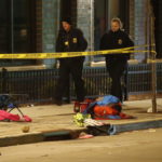 ΗΠΑ: Πέντε οι νεκροί και τουλάχιστον 40 τραυματίες από επίθεση σε χριστουγεννιάτικη παρέλαση [ΒΙΝΤΕΟ]