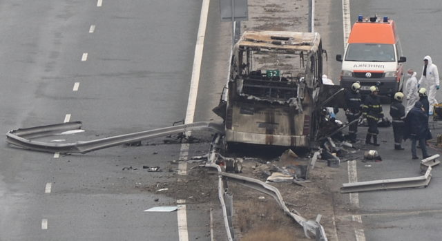 Βουλγαρία: Σε ανθρώπινο λάθος οφείλεται  το πολύνεκρο δυστύχημα – Δεν σημειώθηκε έκρηξη στο όχημα