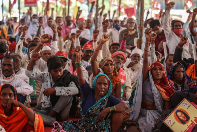 Το Κοινοβούλιο της Ινδίας ενέκρινε την κατάργηση της αγροτικής μεταρρύθμισης