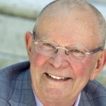 Πέθανε στα 88 του χρόνια ο νοτιοαφρικανός συγγραφέας Γουίλμπουρ Σμιθ