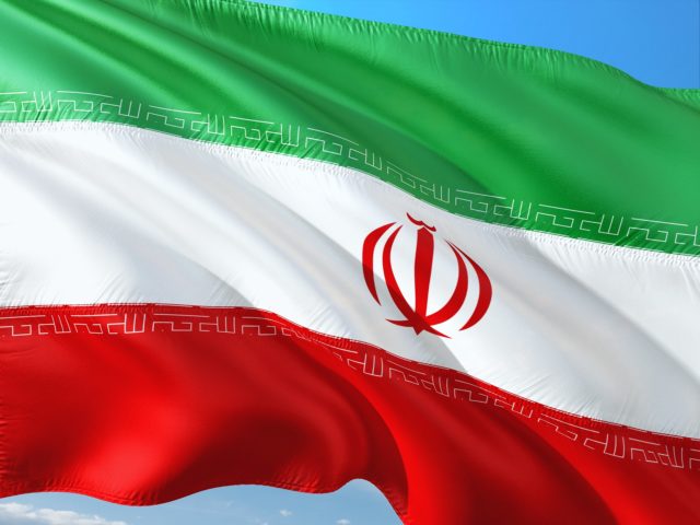 Το Ιράν ανακοίνωσε την κατασκευή βαλλιστικού υπερηχητικού πυραύλου